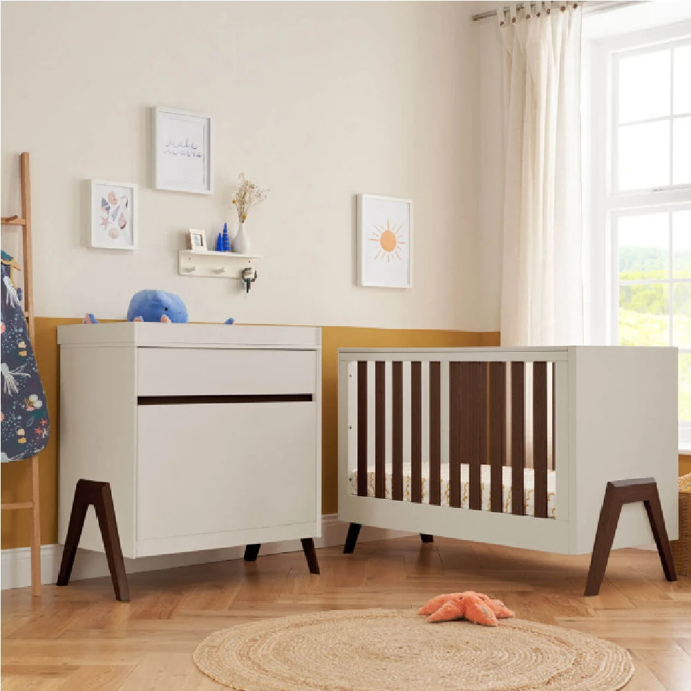 Tutti Bambini Fuori 4in1 2 Piece Nursery Room Set – White Sand/Warm Walnut 1 Tutti Bambini Fuori 4in1 2 Piece Nursery Room Set – White Sand/Warm Walnut
