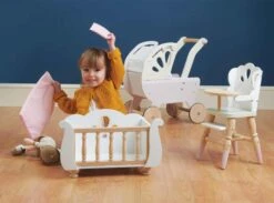 Le Toy Van Sleigh Doll Cot And Crib -Kiddies Kingdom Store Le Toy Van Sleigh Doll Cot 6