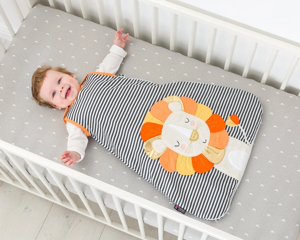 Bizzi Growin -BABY SLEEPING BAG 0-6 MONTHS 2.5 TOG – Ludvic Lion 2 Bizzi Growin -BABY SLEEPING BAG 0-6 MONTHS 2.5 TOG – Ludvic Lion - Image 2