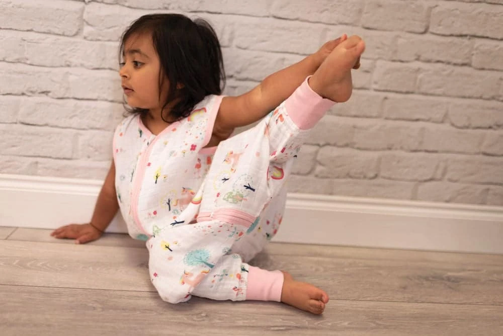 Bizzi Growin – MUSLIN ROMPER SUIT 12-24 MONTH WONDERLAND 2 Bizzi Growin – MUSLIN ROMPER SUIT 12-24 MONTH WONDERLAND - Image 2