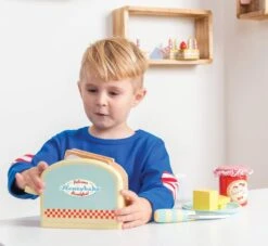 Le Toy Van Toaster Breakfast Set 9 Le Toy Van Toaster Breakfast Set -Kiddies Kingdom Store NN 2