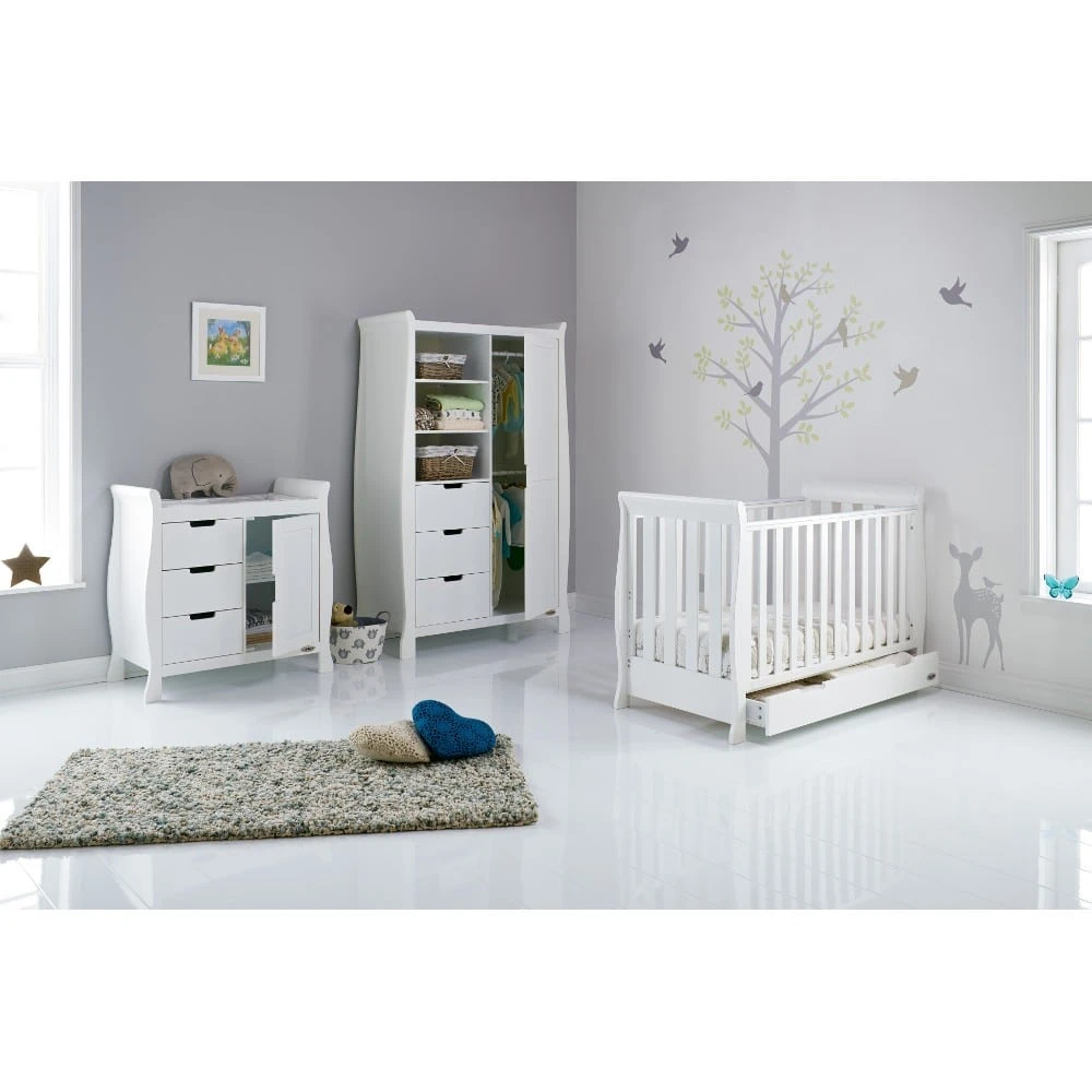 Obaby Stamford 4in1 Cot Bed 3 Piece Sleigh Room Set/Accessories – White 2 Obaby Stamford 4in1 Cot Bed 3 Piece Sleigh Room Set/Accessories – White - Image 2