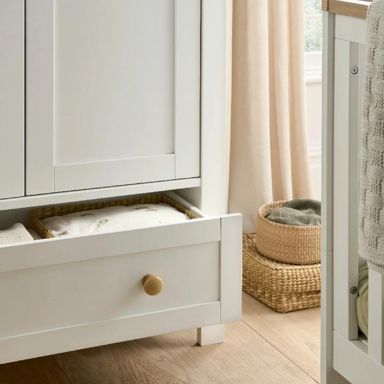 Mamas & Papas Wedmore 3 Piece Nursery Room Set With SnuzPod4 Bundle 3 Mamas & Papas Wedmore 3 Piece Nursery Room Set With SnuzPod4 Bundle - Image 3