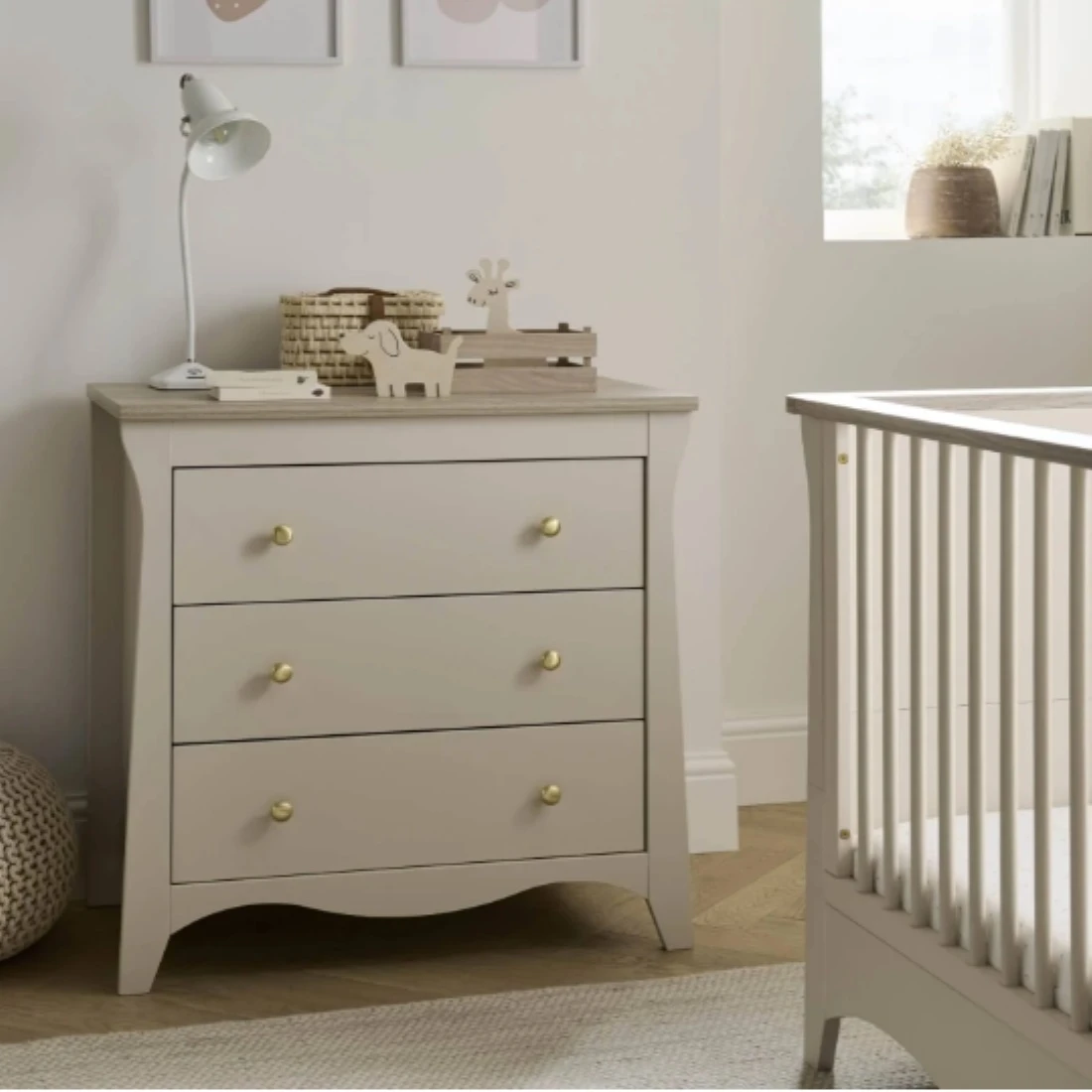 CuddleCo Clara 5 Piece Nursery Set/Shelf – Cashmere/Ash 4 CuddleCo Clara 5 Piece Nursery Set/Shelf – Cashmere/Ash - Image 4