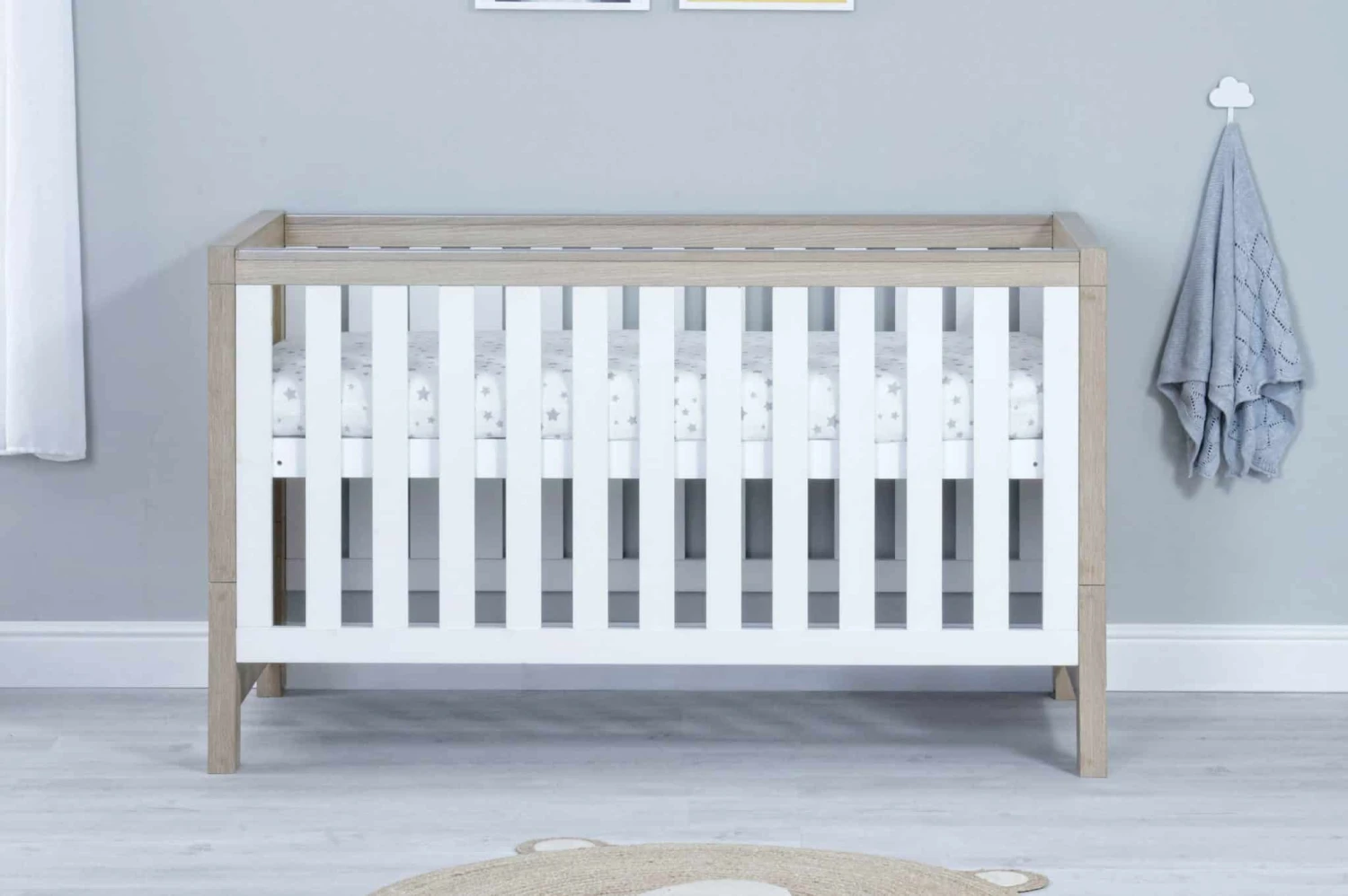 Babymore Luno 3 Piece Nursery Room Set – White/Oak 2 Babymore Luno 3 Piece Nursery Room Set – White/Oak - Image 2