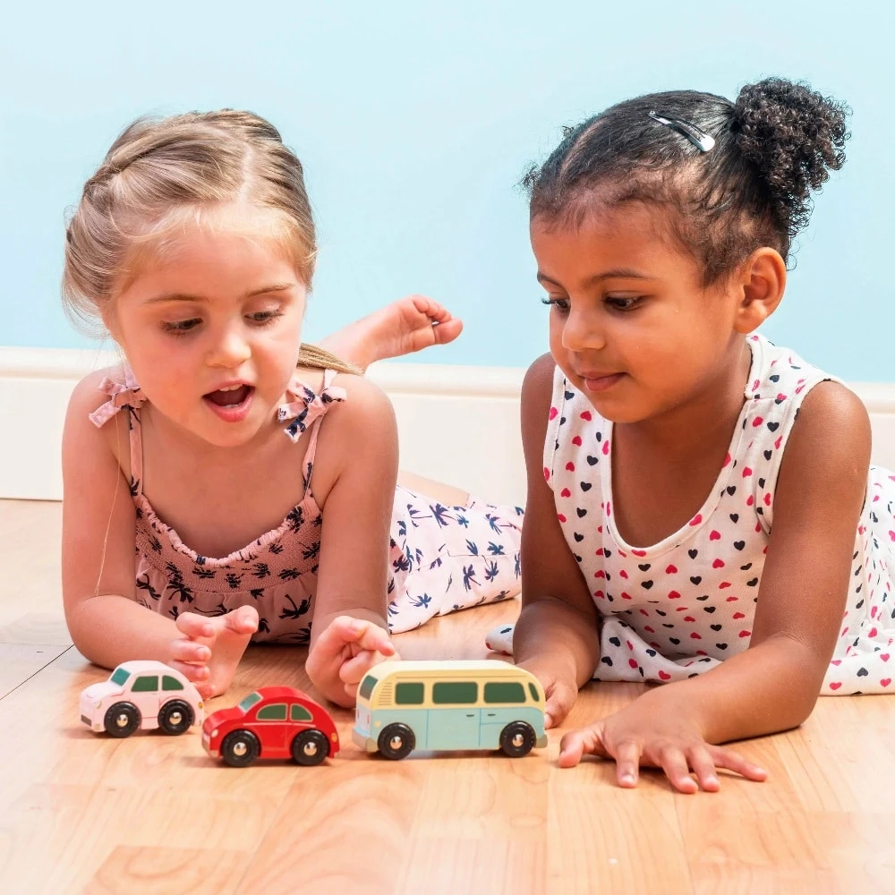 Le Toy Van Retro Metro Car Set 5 Le Toy Van Retro Metro Car Set - Image 5