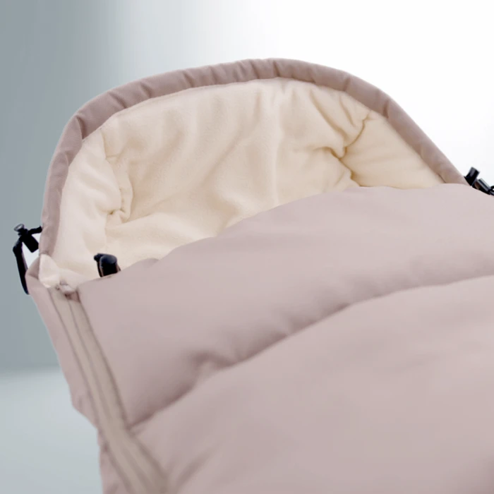 Leclerc MF Plus Footmuff – Polar Sand 2 Leclerc MF Plus Footmuff – Polar Sand - Image 2