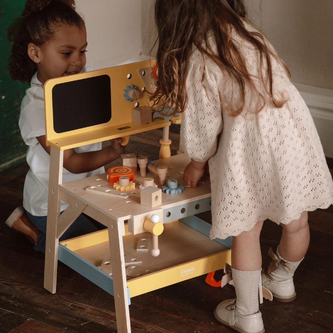 Classic World Modern Tool Bench 3 Classic World Modern Tool Bench - Image 3