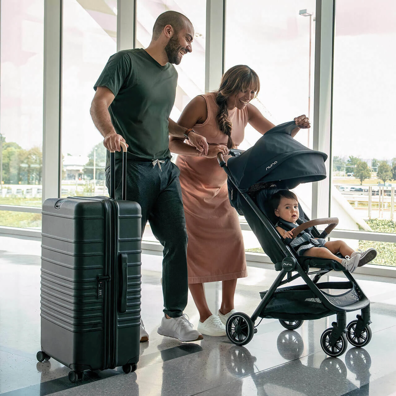 Nuna TRVL Compact Stroller – Caviar 10 Nuna TRVL Compact Stroller – Caviar - Image 10