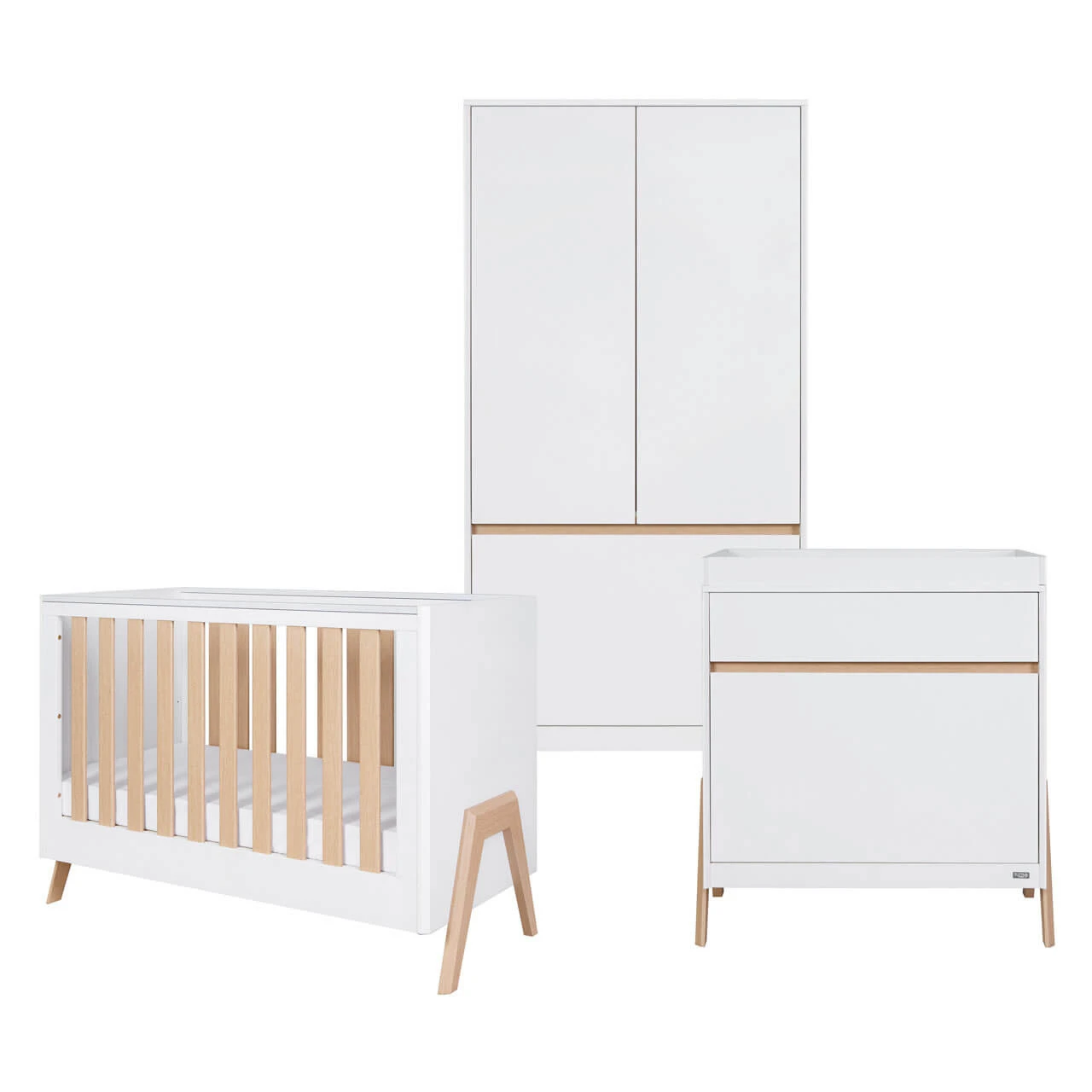 Tutti Bambini Fuori 4in1 3 Piece Nursery Room Set – White/Light Oak 2 Tutti Bambini Fuori 4in1 3 Piece Nursery Room Set – White/Light Oak - Image 2