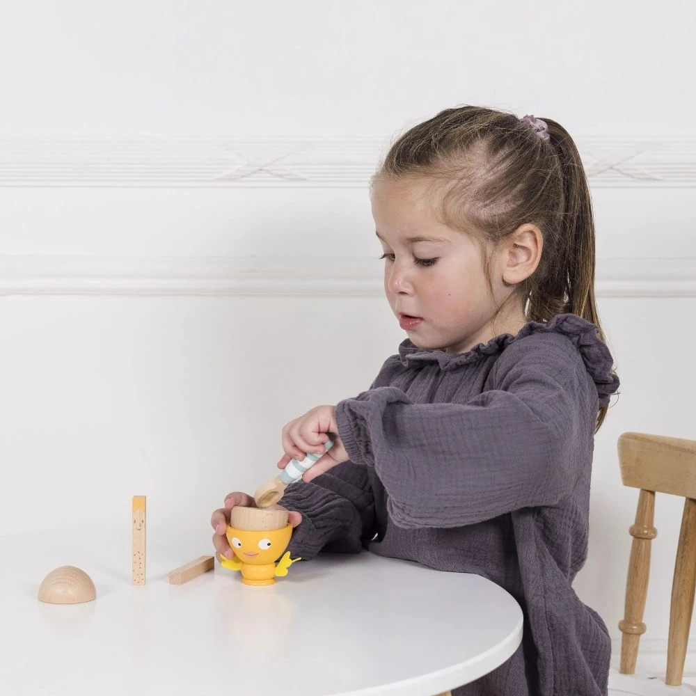 Le Toy Van Egg Cup Toy Set 8 Le Toy Van Egg Cup Toy Set - Image 8