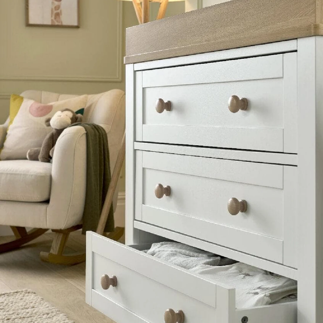 Mamas & Papas Wedmore Nursery Dresser Changer – White/Natural 2 Mamas & Papas Wedmore Nursery Dresser Changer – White/Natural - Image 2