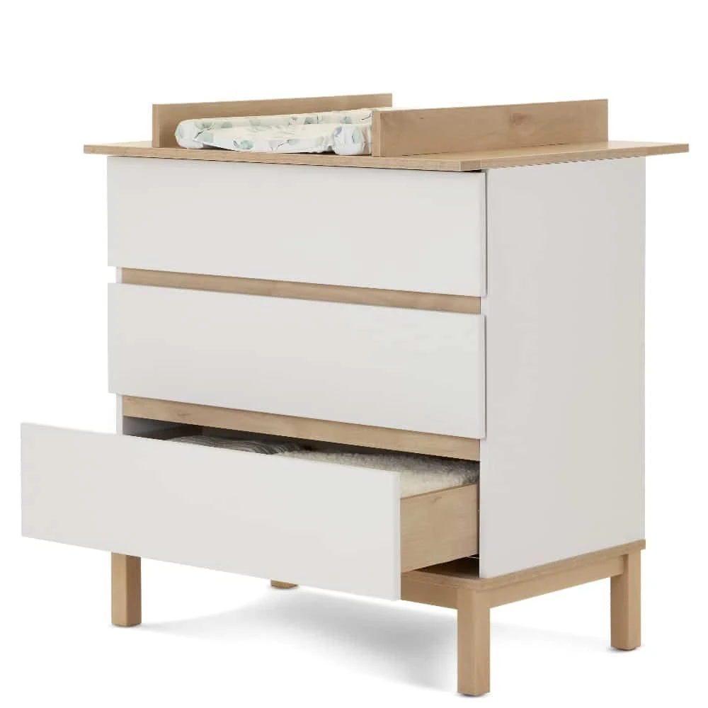 Obaby Astrid 3 Piece Nursery Room Set – White/Oak 8 Obaby Astrid 3 Piece Nursery Room Set – White/Oak - Image 8