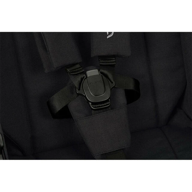 Nuna TRVL Compact Stroller With Raincover And Travel Bag – Caviar 16 Nuna TRVL Compact Stroller With Raincover And Travel Bag – Caviar - Image 16