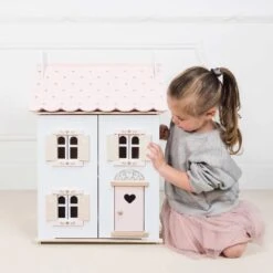 Le Toy Van Rose Heart House -Kiddies Kingdom Store qwt 1