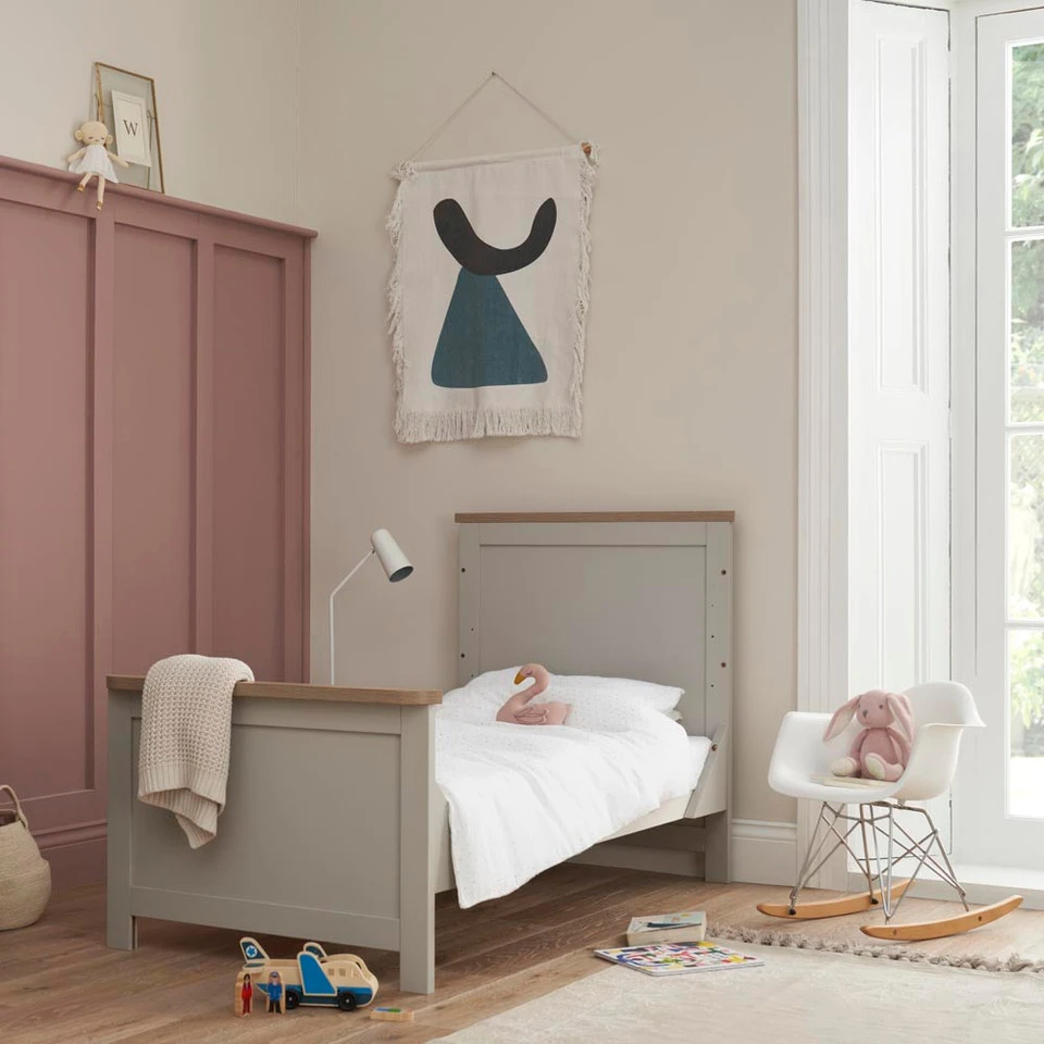 Tutti Bambini Verona Cot Bed – Dove Grey/ Oak 2 Tutti Bambini Verona Cot Bed – Dove Grey/ Oak - Image 2