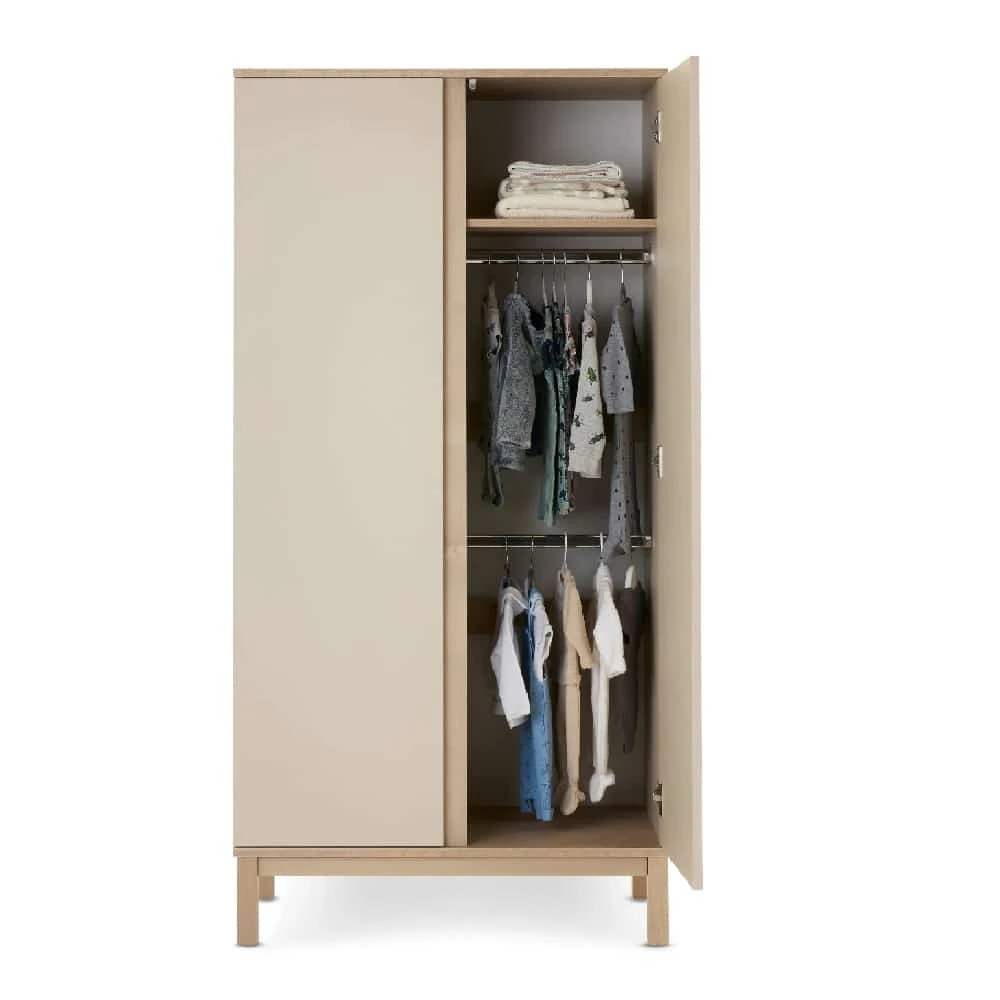 Obaby Astrid 4in1 4 Piece Nursery Room Set/Mattress – Satin/Oak 4 Obaby Astrid 4in1 4 Piece Nursery Room Set/Mattress – Satin/Oak - Image 4