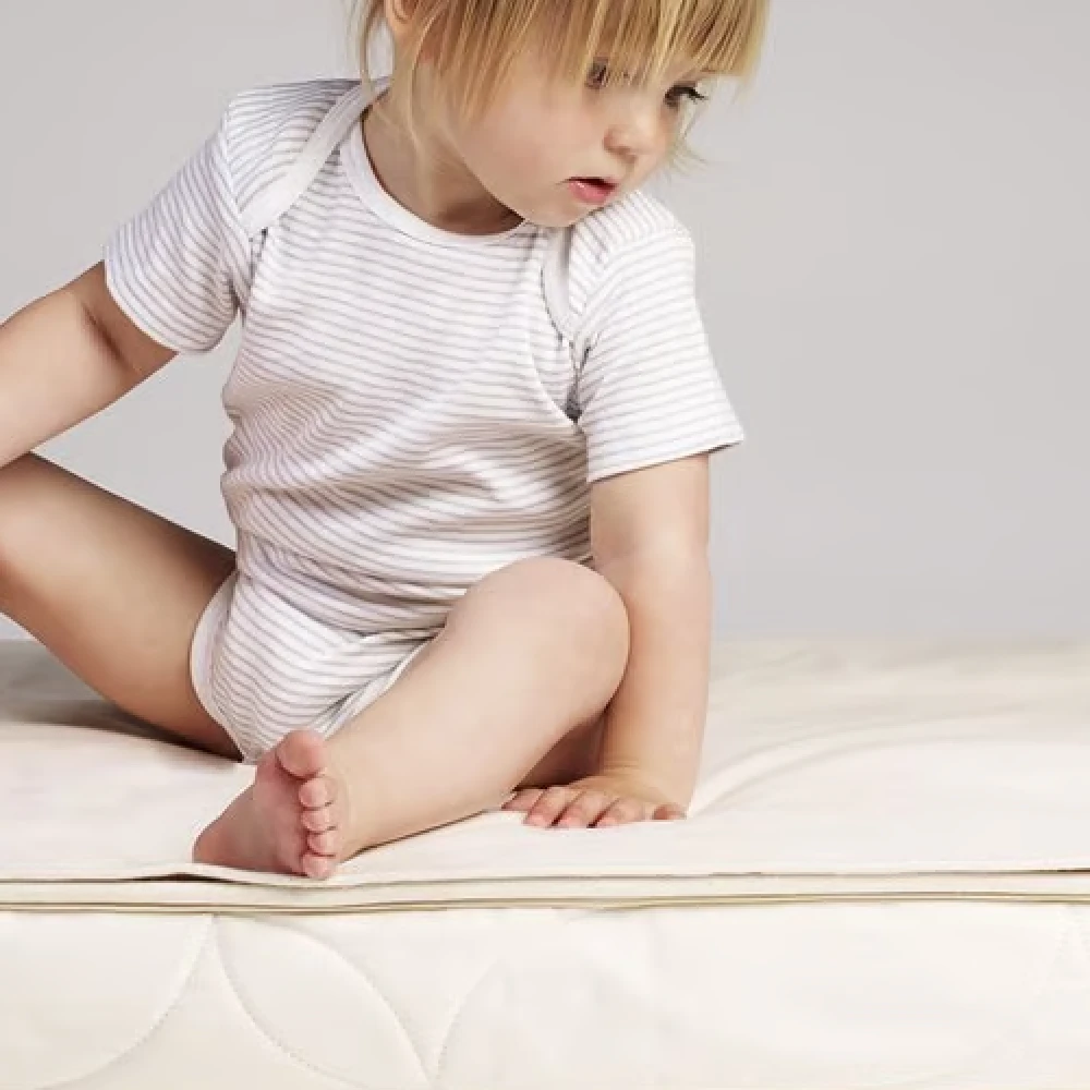 Little Green Sheep Organic Cot Bed Mattress Protector (70cm By 140cm) 3 Little Green Sheep Organic Cot Bed Mattress Protector (70cm By 140cm) - Image 3