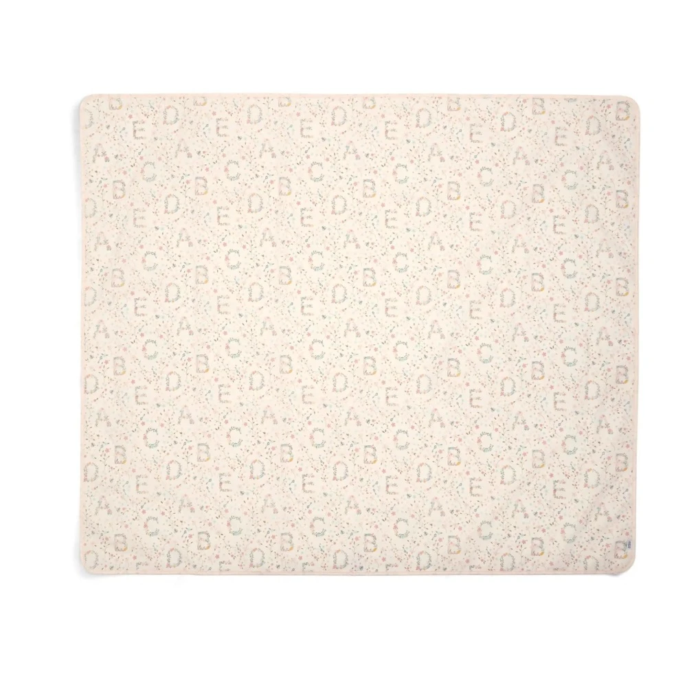 Mamas & Papas Splash Mat – Curious Alphabet 1 Mamas & Papas Splash Mat – Curious Alphabet