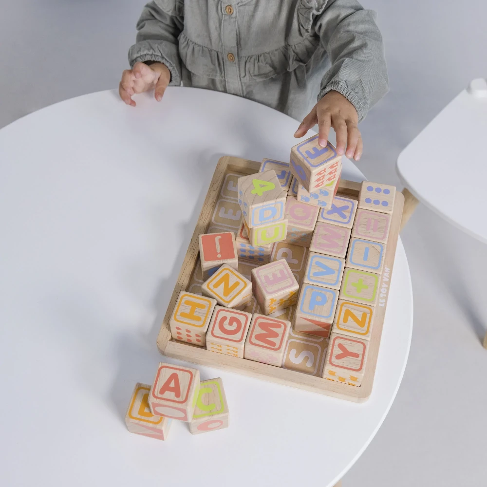 Le Toy Van ABC Wooden Blocks 8 Le Toy Van ABC Wooden Blocks - Image 8