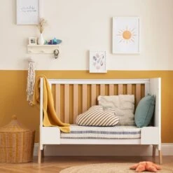 Tutti Bambini Fuori Mini Cot Bed White & Light Oak 17 Tutti Bambini Fuori Mini Cot Bed White & Light Oak -Kiddies Kingdom Store vsgey47 8